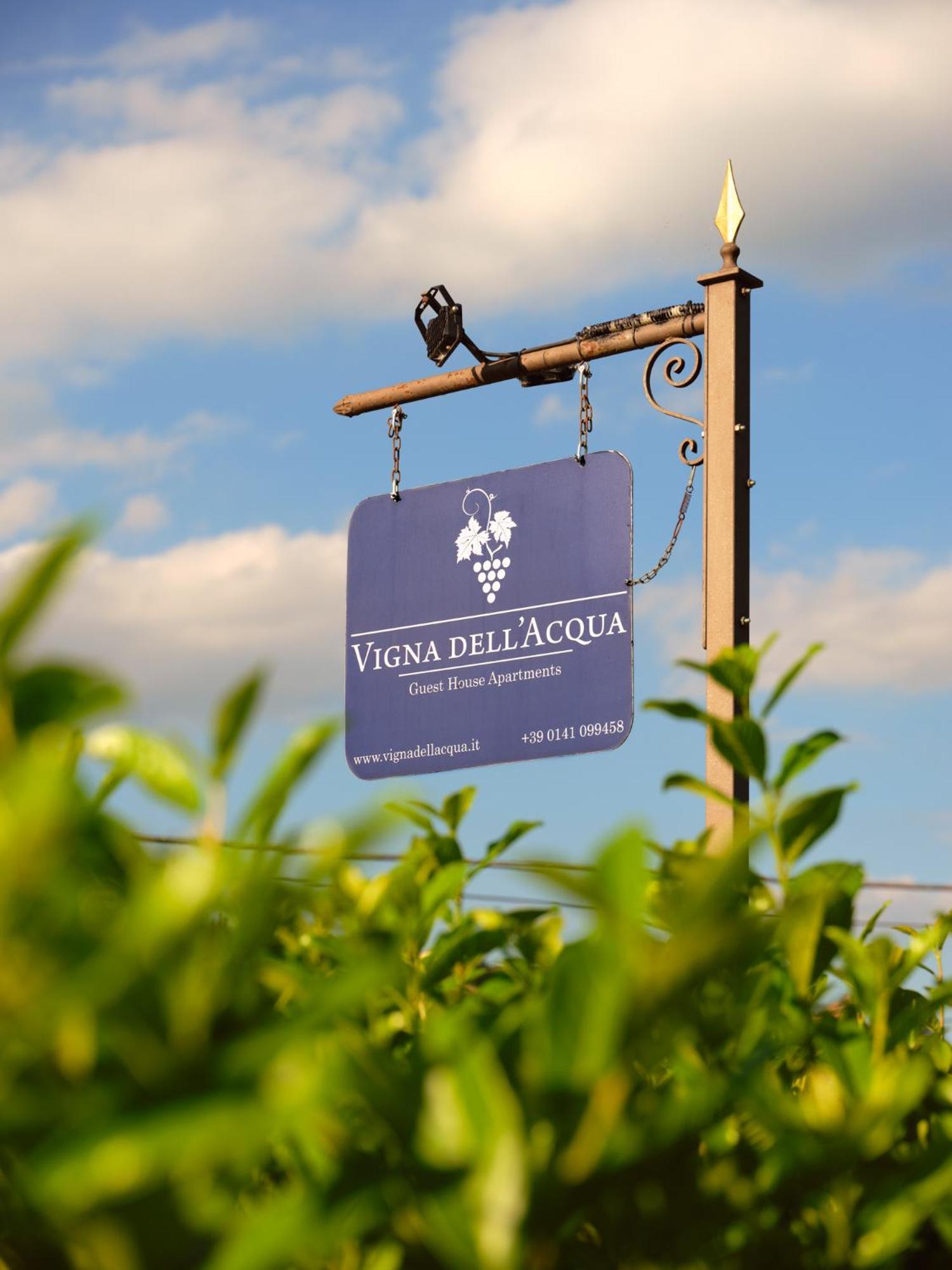 Vigna Dell'Acqua Villa Santo Stefano Belbo Luaran gambar