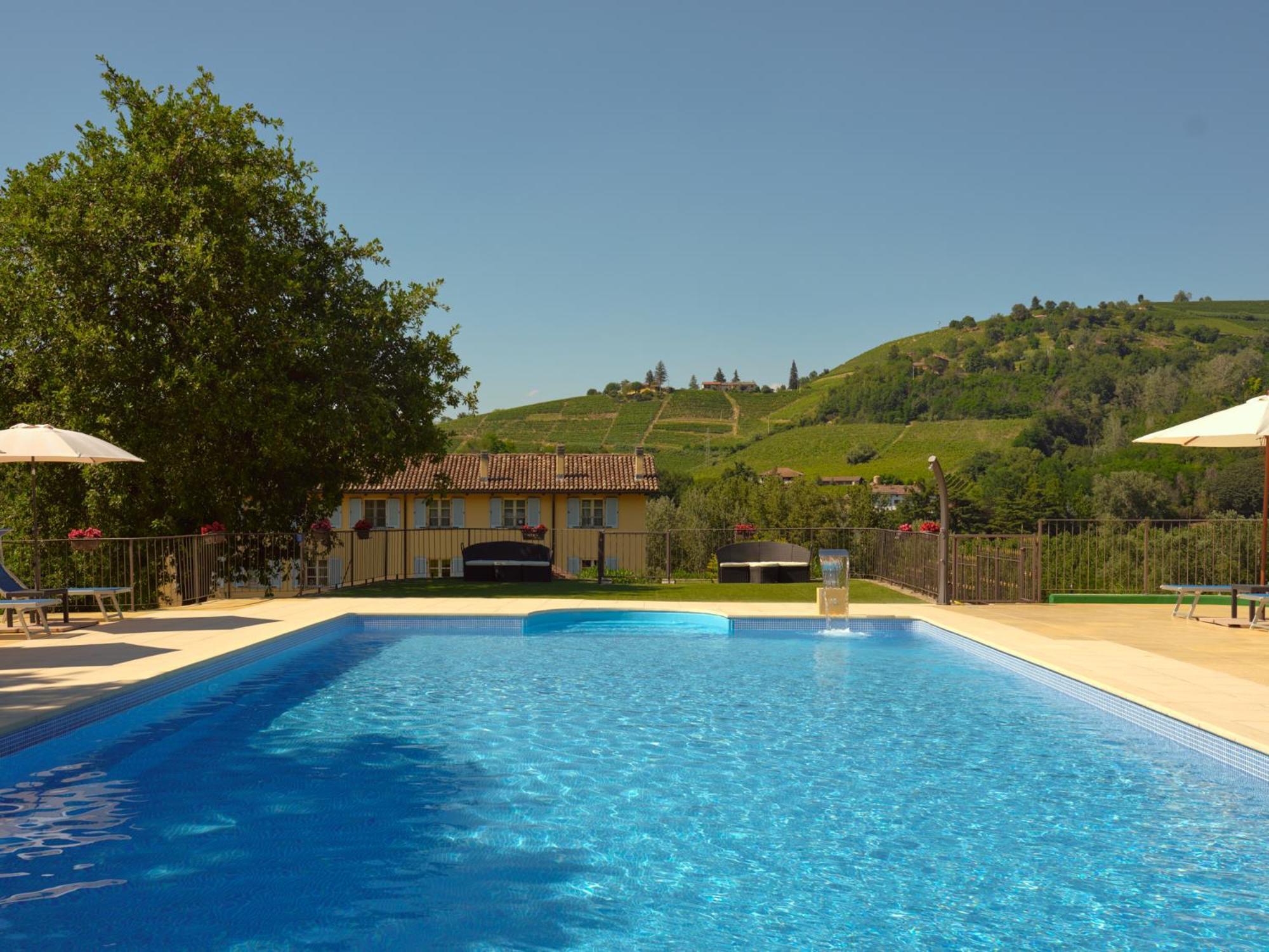 Vigna Dell'Acqua Villa Santo Stefano Belbo Luaran gambar