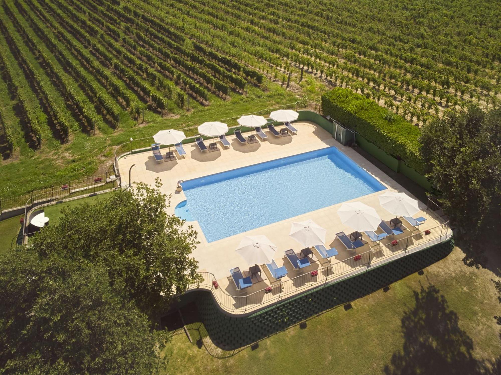 Vigna Dell'Acqua Villa Santo Stefano Belbo Luaran gambar